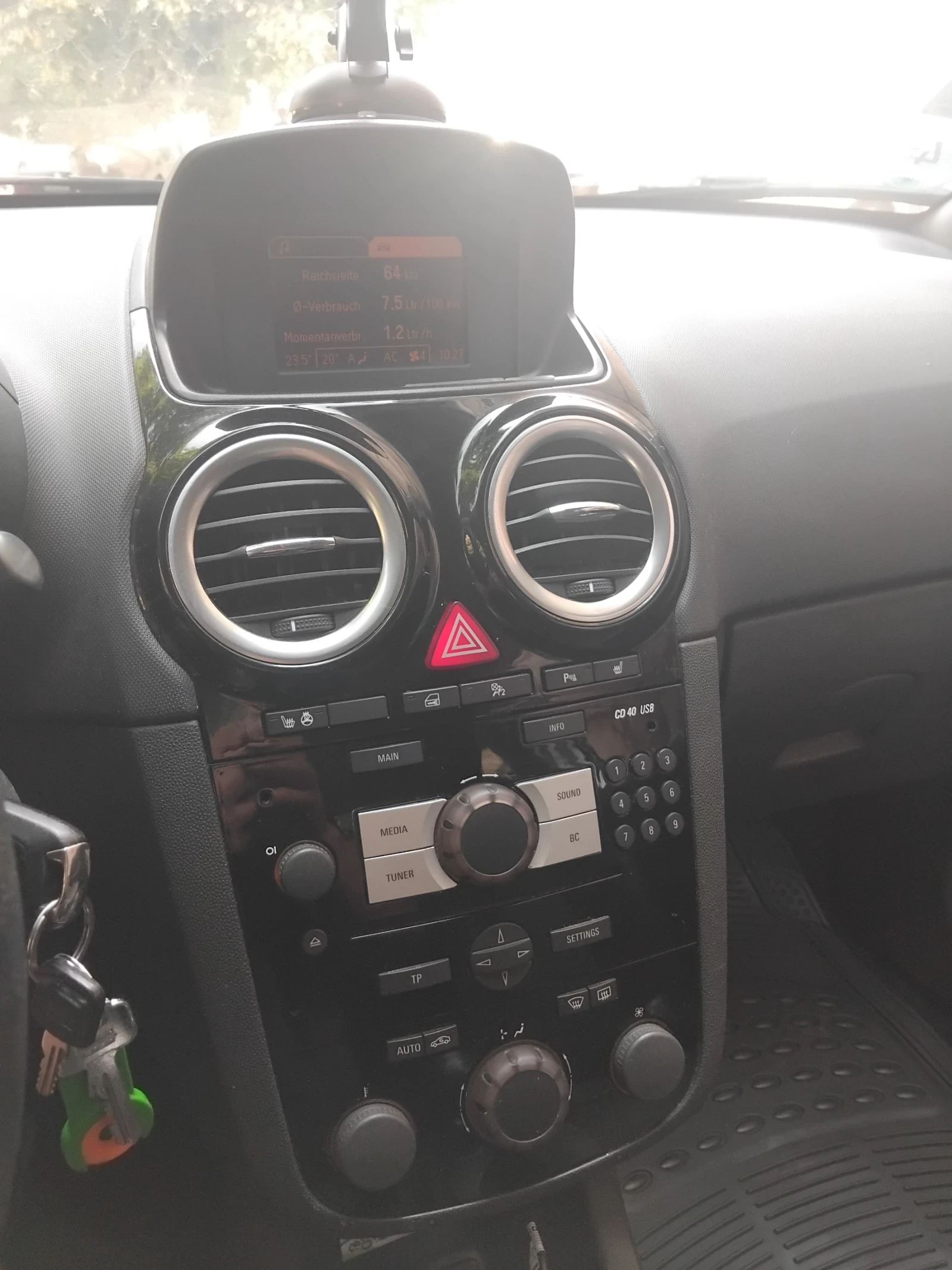 Opel Corsa, снимка 5 - Автомобили и джипове - 55669270