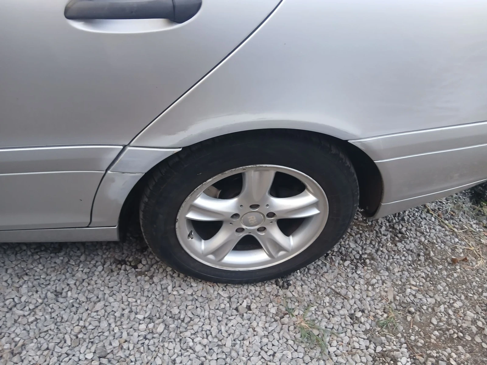 Mercedes-Benz C 220 220, снимка 6 - Автомобили и джипове - 56040007