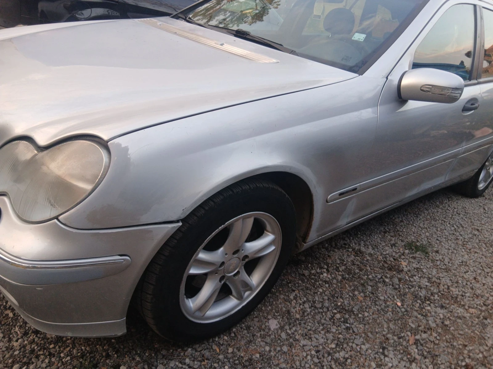 Mercedes-Benz C 220 220, снимка 9 - Автомобили и джипове - 56040007