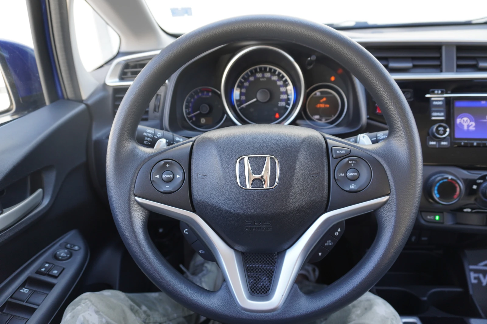 Honda Jazz 1.3i V-TEC, 30.000km!!КАТО НОВ!, снимка 11 - Автомобили и джипове - 56068451