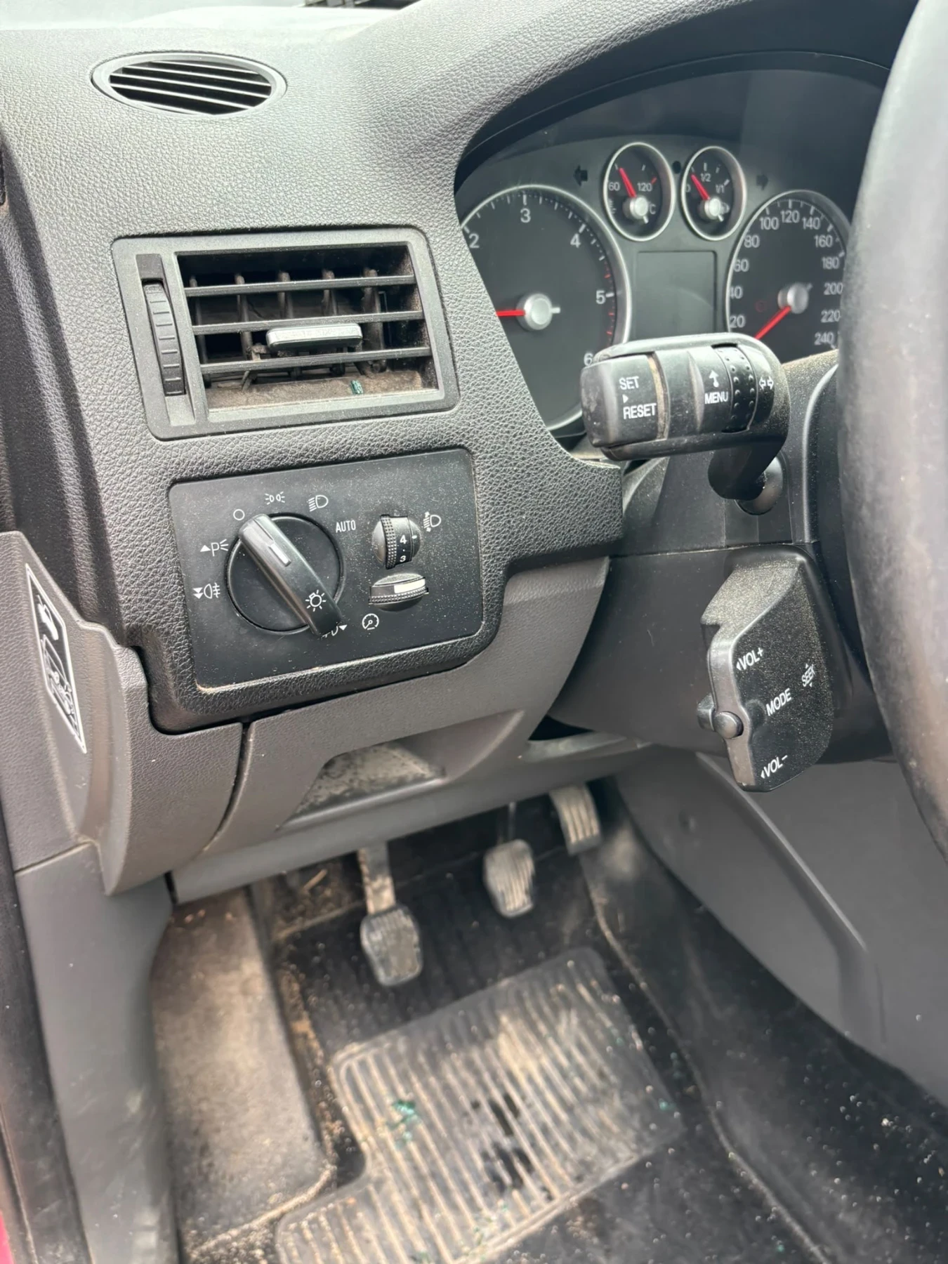 Ford C-max 1.6TDCI 90hp, снимка 8 - Автомобили и джипове - 56075702