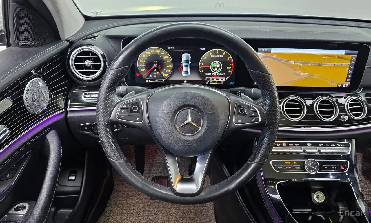 Mercedes-Benz E 400 4MATIC* 360 КАМЕРИ* ХЕД-ЪП* КРАЙНА ЦЕНА* , снимка 9 - Автомобили и джипове - 56567406