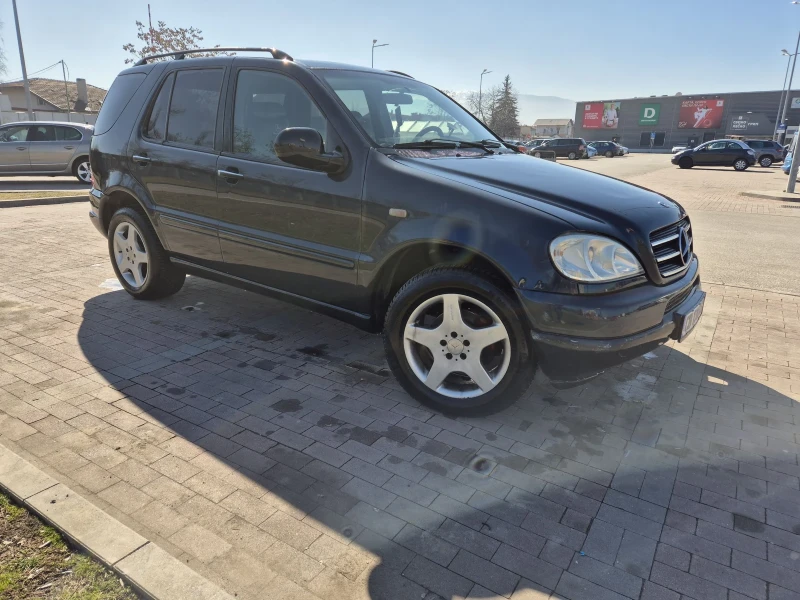 Mercedes-Benz ML 320 320 Газ/бензин, снимка 1 - Автомобили и джипове - 49085303