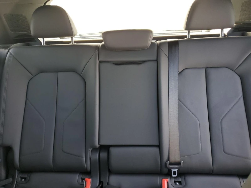 Audi Q3 * TOP* VIRTUAL* PANO* 40k km * , снимка 10 - Автомобили и джипове - 52450333