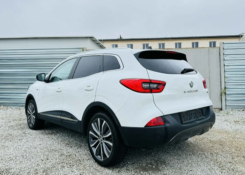 Renault Kadjar АВТОМАТ* BOSE , снимка 4 - Автомобили и джипове - 52878233