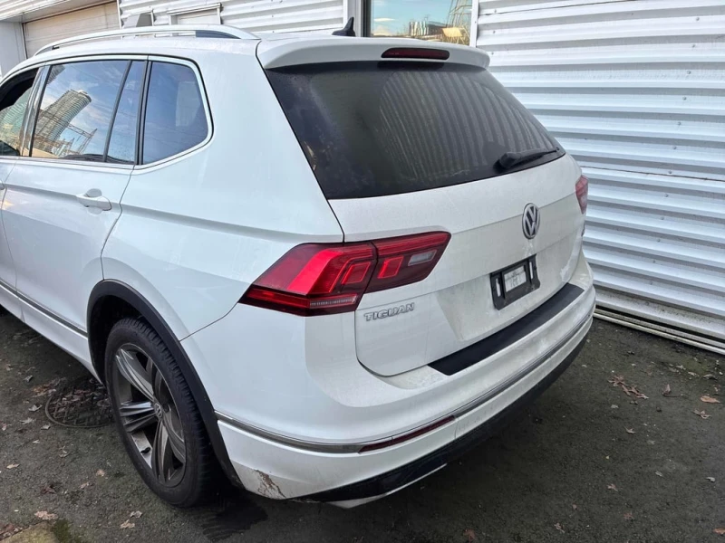 VW Tiguan * Highline * CARFAX * ЦЕНА ДО БГ, снимка 4 - Автомобили и джипове - 53100807
