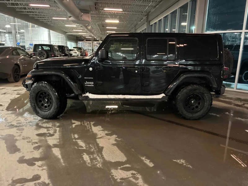 Jeep Wrangler * Sahara * CARFAX * БЕЗ ПЪРВОНАЧАЛНА ВНОСКА, снимка 2 - Автомобили и джипове - 53128529