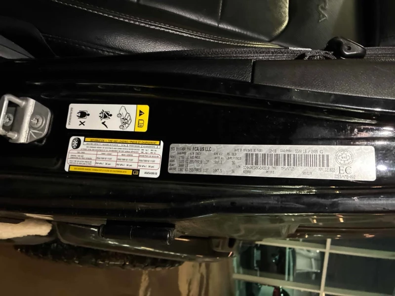 Jeep Wrangler * Sahara * CARFAX * БЕЗ ПЪРВОНАЧАЛНА ВНОСКА, снимка 11 - Автомобили и джипове - 53128529