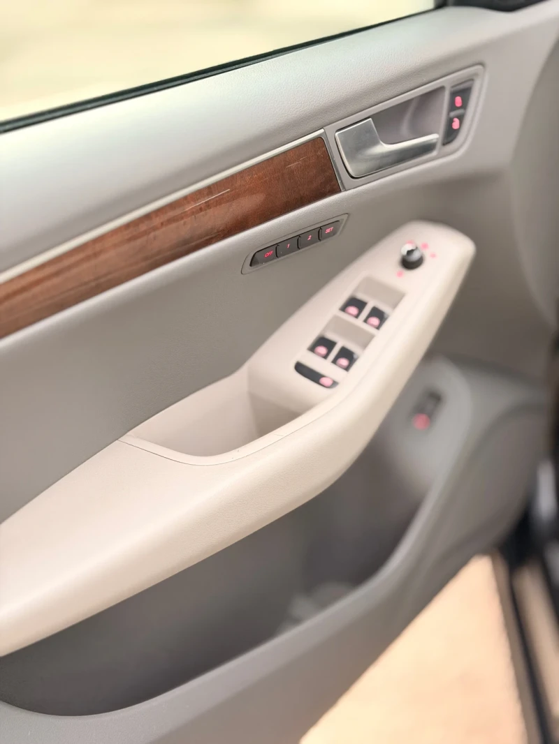 Audi Q5, снимка 8 - Автомобили и джипове - 53357231