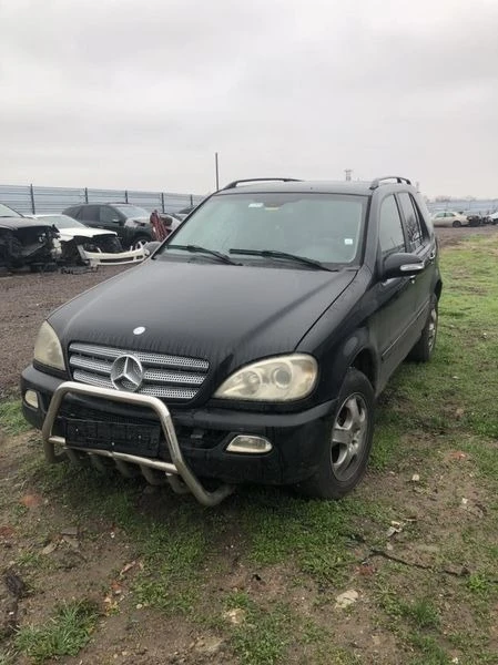 Mercedes-Benz ML !НА ЧАСТИ!, снимка 1 - Автомобили и джипове - 49502289