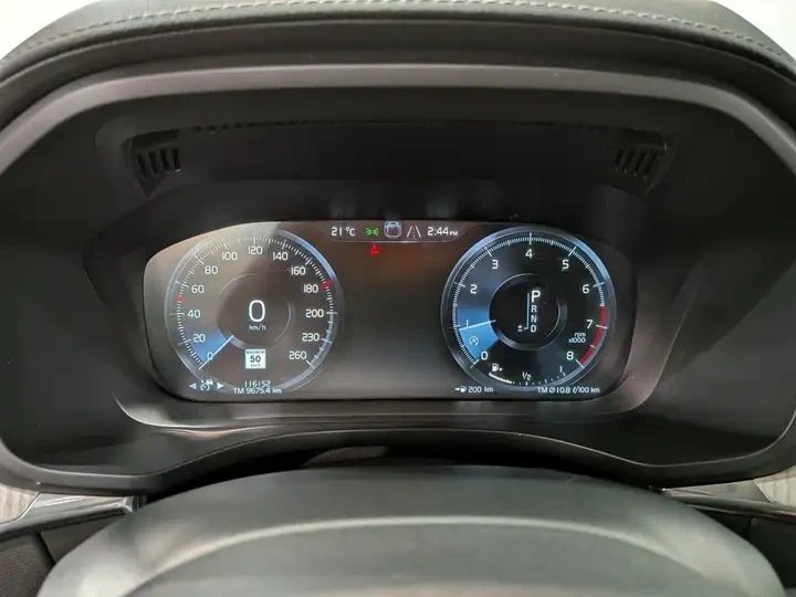 Volvo XC60 T6/INSCRIPTION/ПАНО/КЕЙЛЕС/ОБДУХВАНЕ - изображение 8