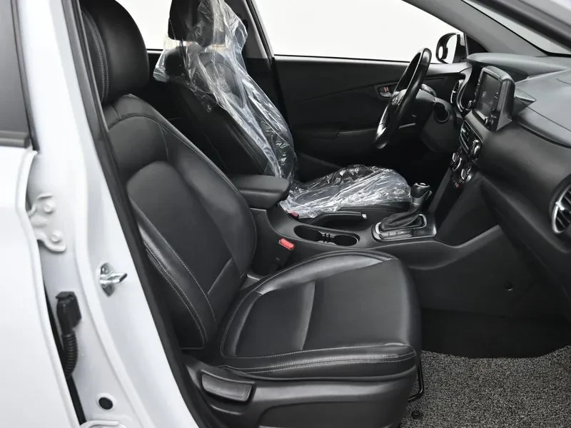 Hyundai Kona 1.6Т, снимка 10 - Автомобили и джипове - 54253009