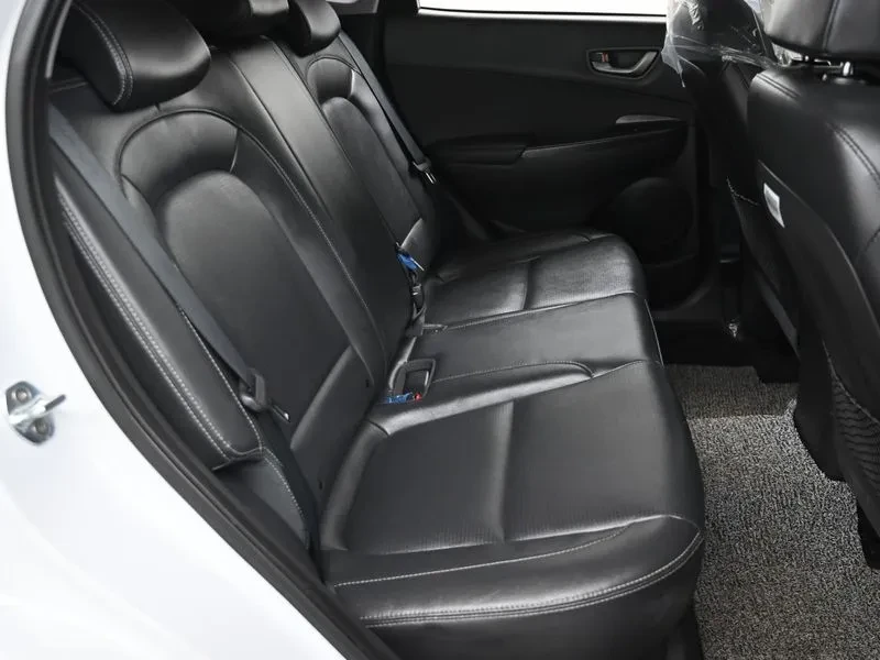 Hyundai Kona 1.6Т, снимка 12 - Автомобили и джипове - 54253009