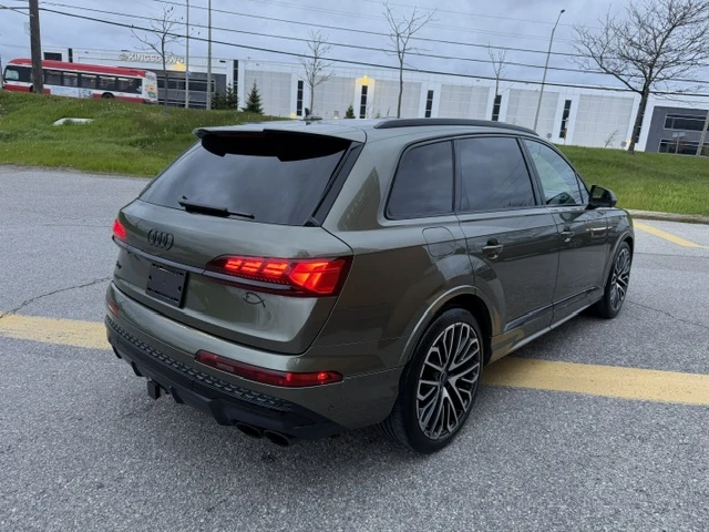 Audi SQ7 TFSI QUATTRO | 2025 | МАСАЖ | B&O | 360  | HUD, снимка 5 - Автомобили и джипове - 55835366