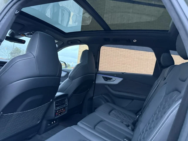 Audi SQ7 TFSI QUATTRO | 2025 | МАСАЖ | B&O | 360  | HUD, снимка 14 - Автомобили и джипове - 55835366