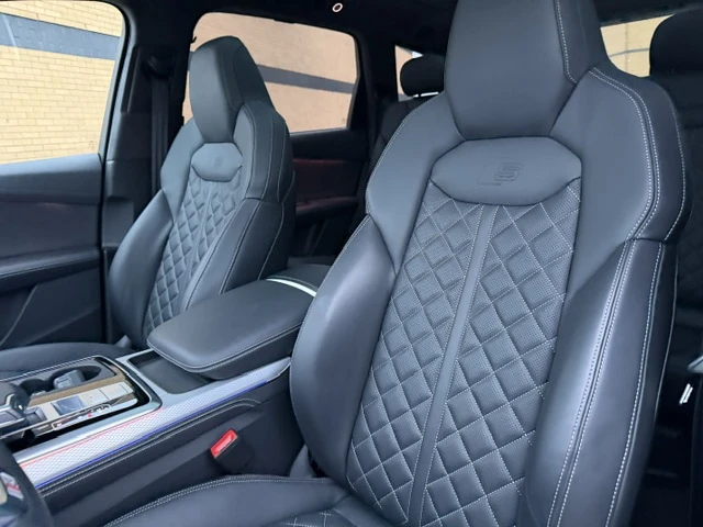 Audi SQ7 TFSI QUATTRO | 2025 | МАСАЖ | B&O | 360  | HUD, снимка 11 - Автомобили и джипове - 55835366