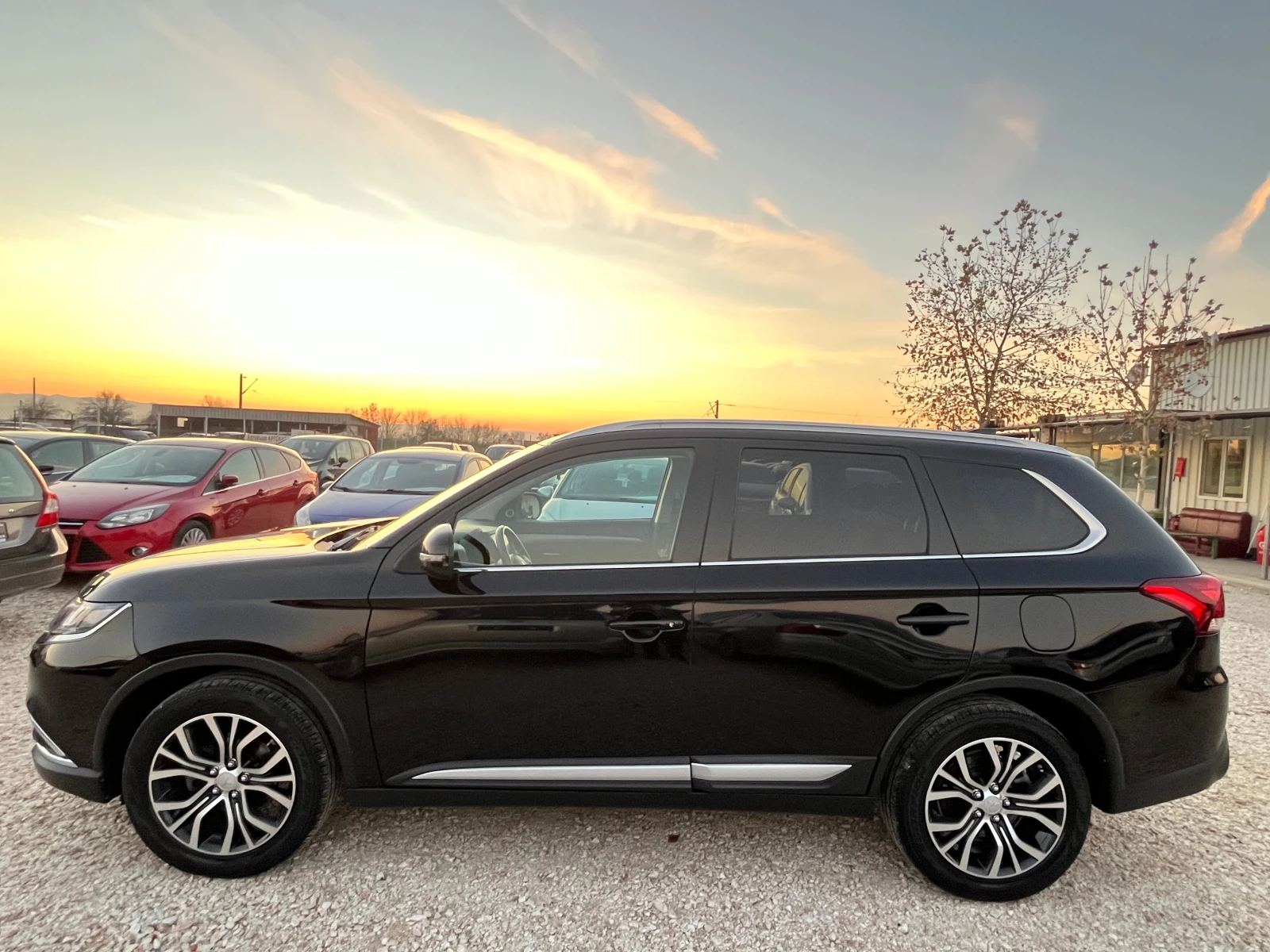 Mitsubishi Outlander 2.2D In Style, АВТОМАТИК, ЛИЗИНГ - изображение 4