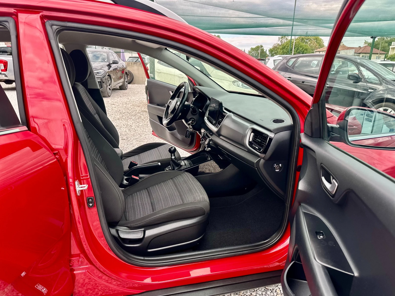 Kia Stonic 1.2i-ECO-GPL - изображение 7