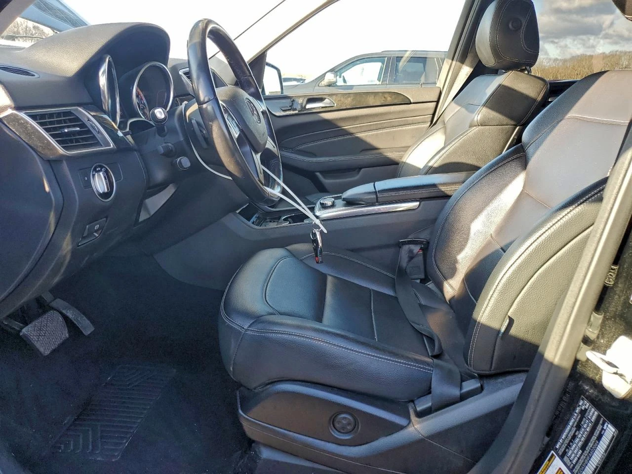 Mercedes-Benz ML 350 4MATIC* KEYLESS* HARMAN/KARDON* ПОДГРЕВ* КАМЕРА - изображение 8