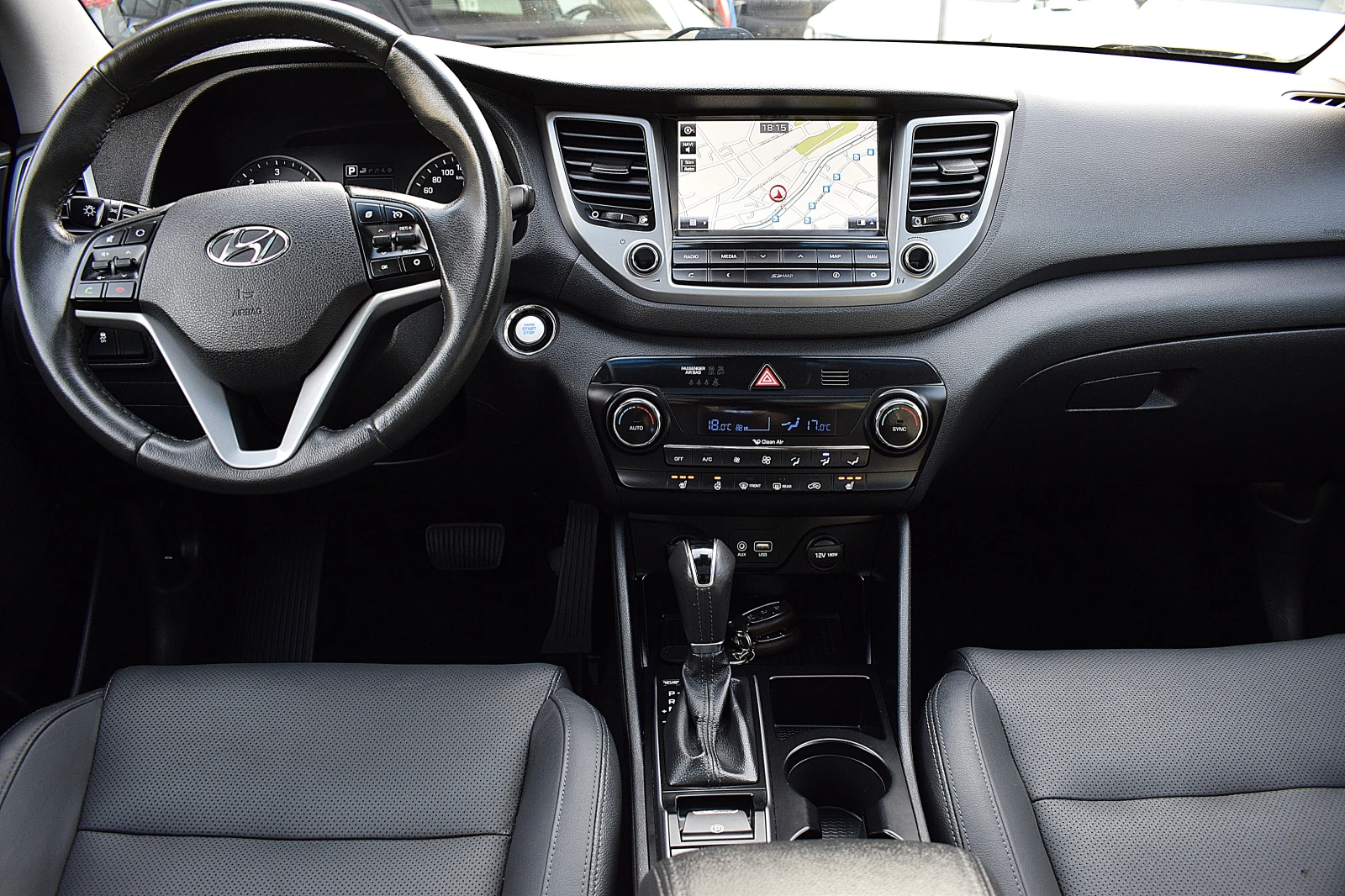 Hyundai Tucson 2.0ШВЕЙЦАРИЯ/VERTEX/4x4/АВТОМАТИК/КАМЕРА, снимка 10 - Автомобили и джипове - 54611536
