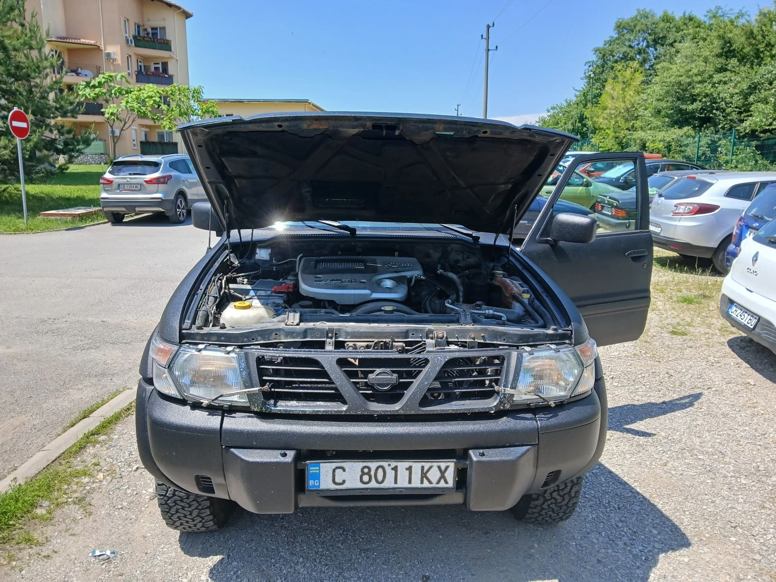 Nissan Patrol, снимка 8 - Автомобили и джипове - 54792684