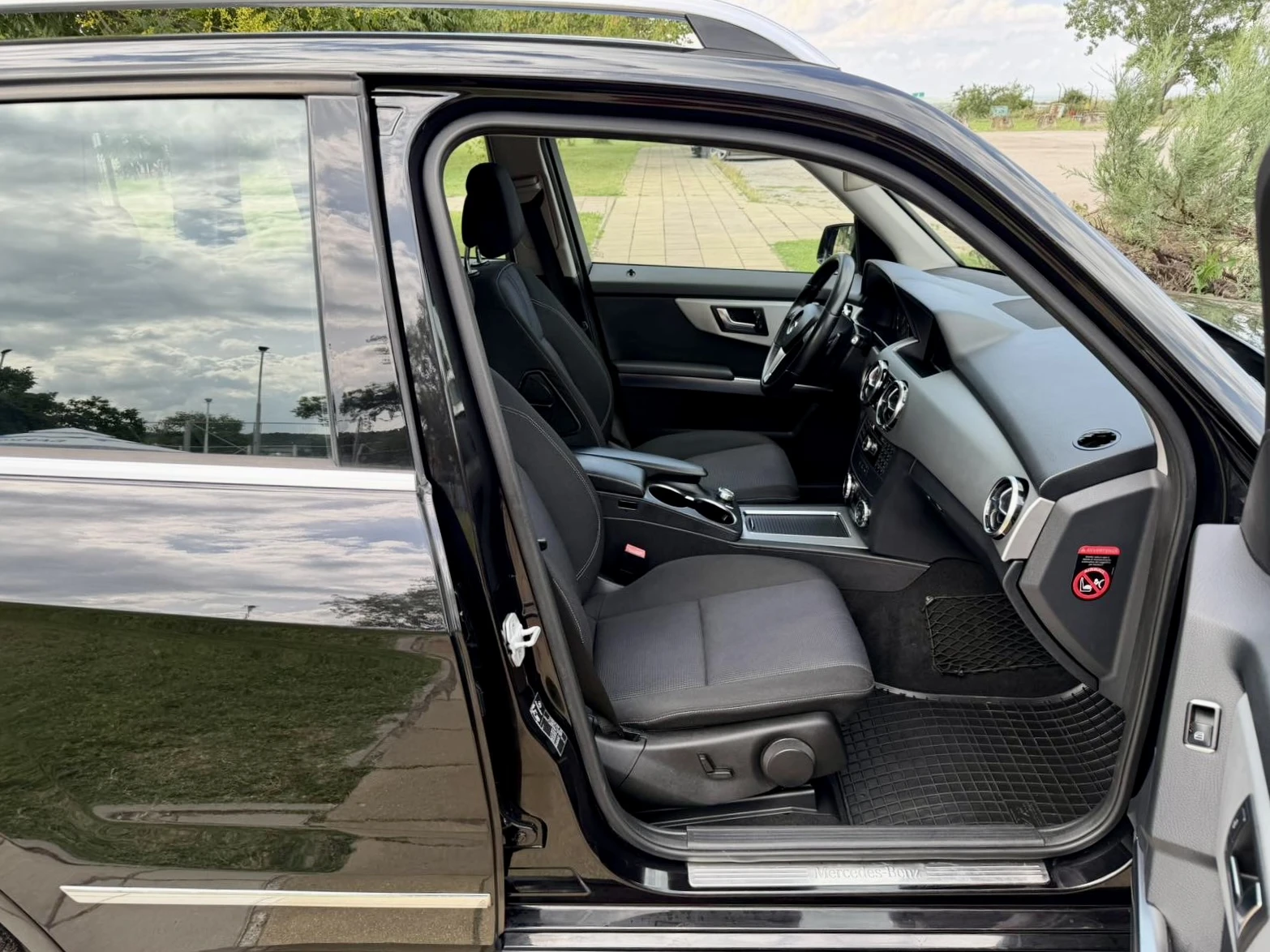 Mercedes-Benz GLK Facelift* 4Matic* 7G-Tronic* LED* Euro 5B* , снимка 15 - Автомобили и джипове - 54841862