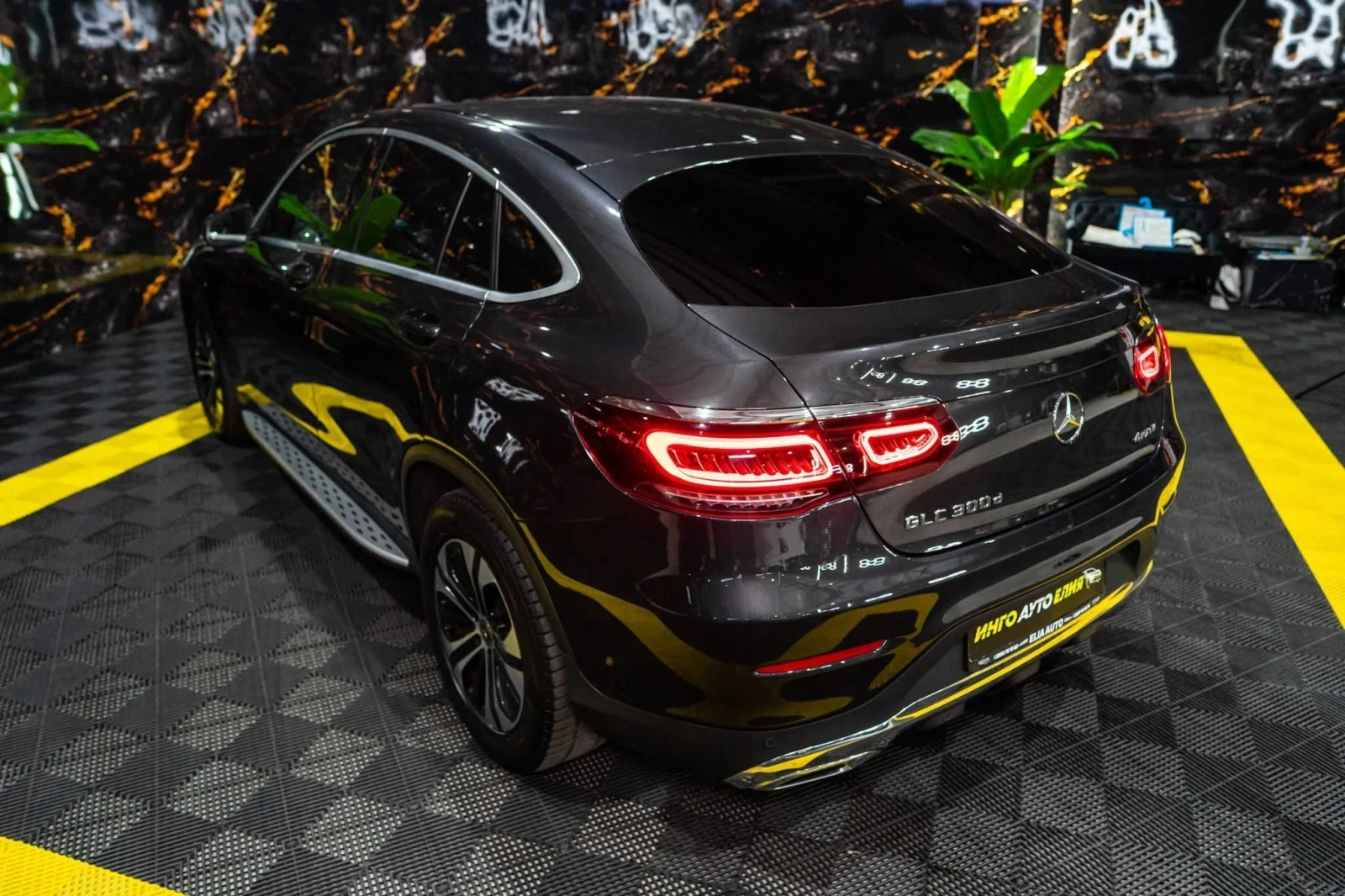 Mercedes-Benz GLC 300 D COUPE 4MATIC SPORT LINE LED NAVI ЛИЗИНГ 100%, снимка 7 - Автомобили и джипове - 55047521
