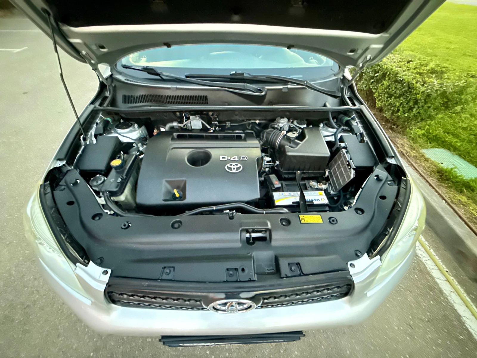 Toyota Rav4 2.2 D4D 4x4, снимка 16 - Автомобили и джипове - 55508730
