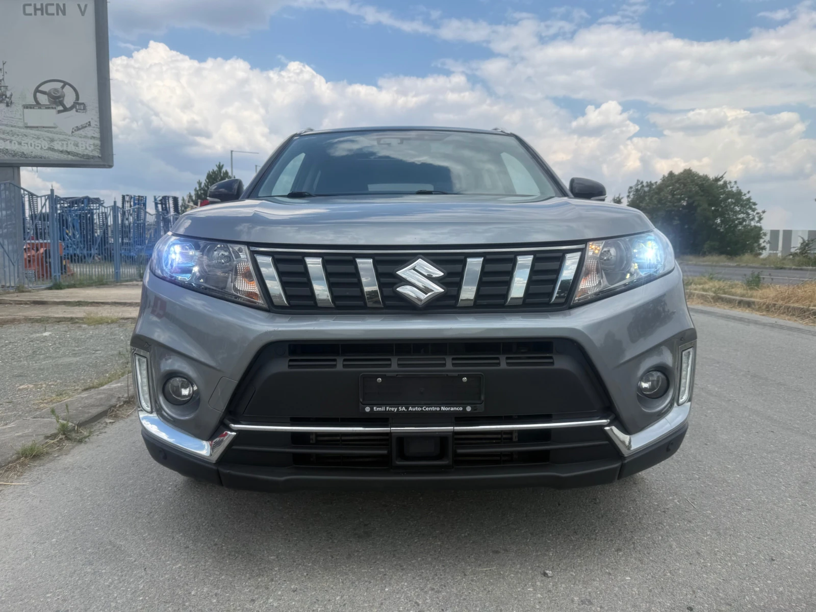 Suzuki Vitara FACELIFT AUT. 4х4.FULL ШВЕЙЦАРИЯ, снимка 5 - Автомобили и джипове - 55592189