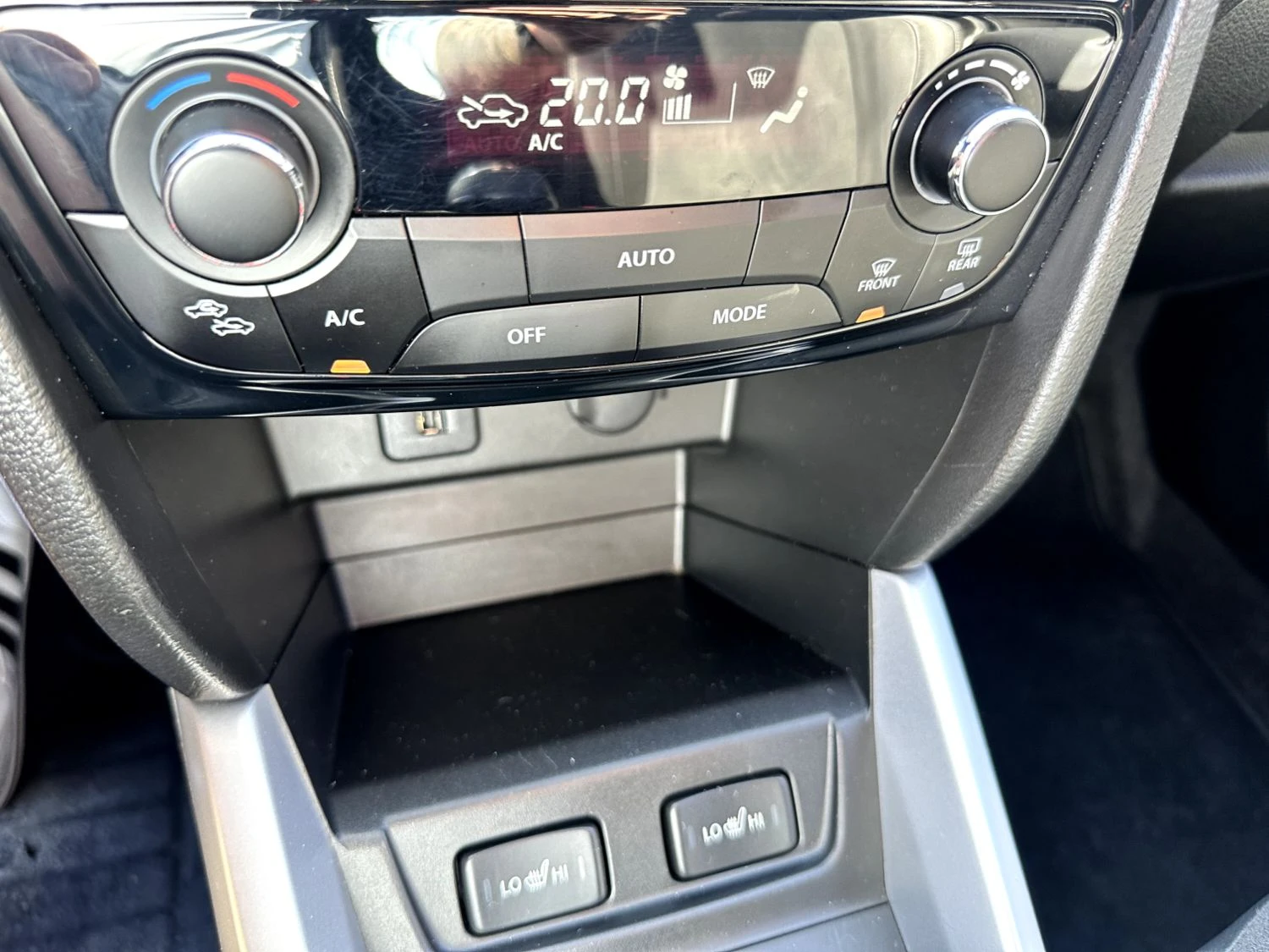 Suzuki Vitara Exclusive 1.6 Бензин, снимка 6 - Автомобили и джипове - 55650004