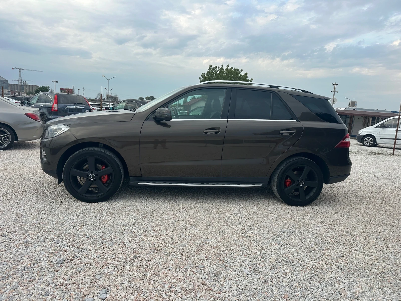 Mercedes-Benz ML 350 CDI, 360  КАМЕРА, НА ПРУЖИНИ, ТОП!, снимка 4 - Автомобили и джипове - 56045545