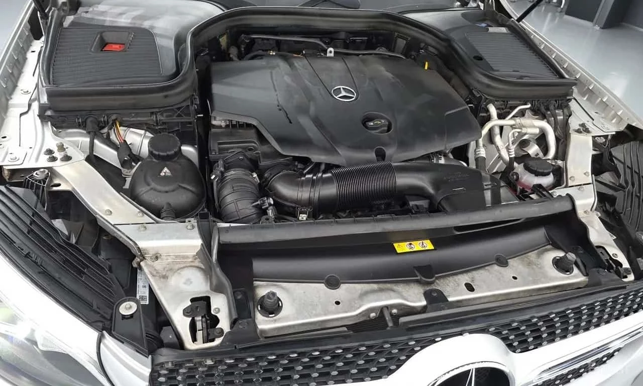 Mercedes-Benz GLC 220 d * 4MATIC Premium Coupe * AMG Пакет * 360 * , снимка 17 - Автомобили и джипове - 56235041