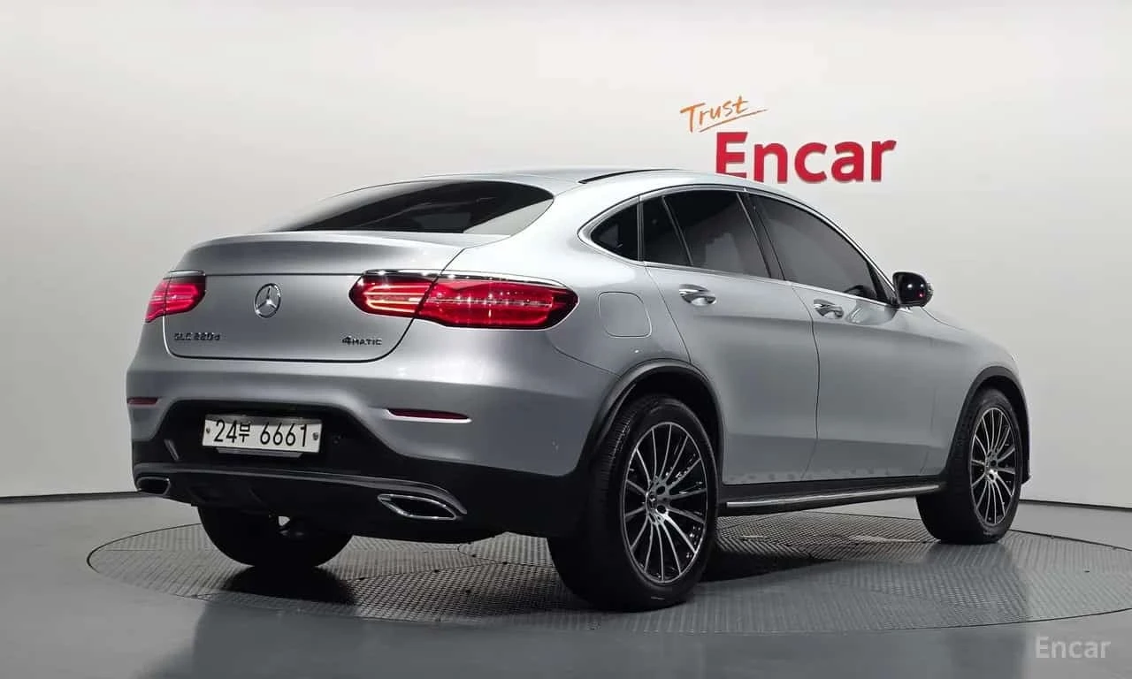 Mercedes-Benz GLC 220 d * 4MATIC Premium Coupe * AMG Пакет * 360 * , снимка 2 - Автомобили и джипове - 56235041