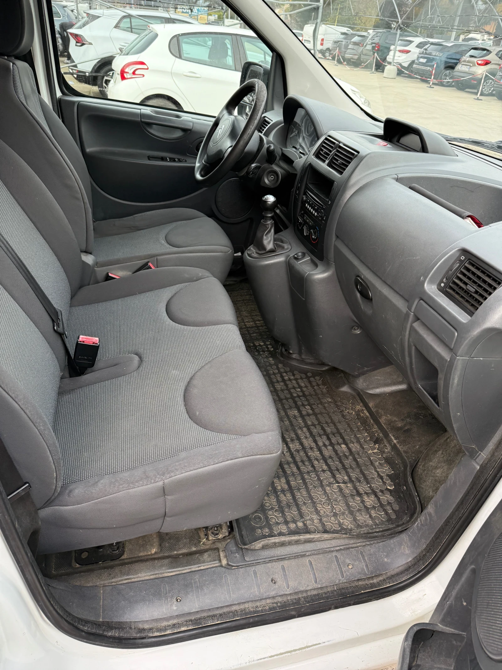 Citroen Jumpy 2.0 HDI  - изображение 8