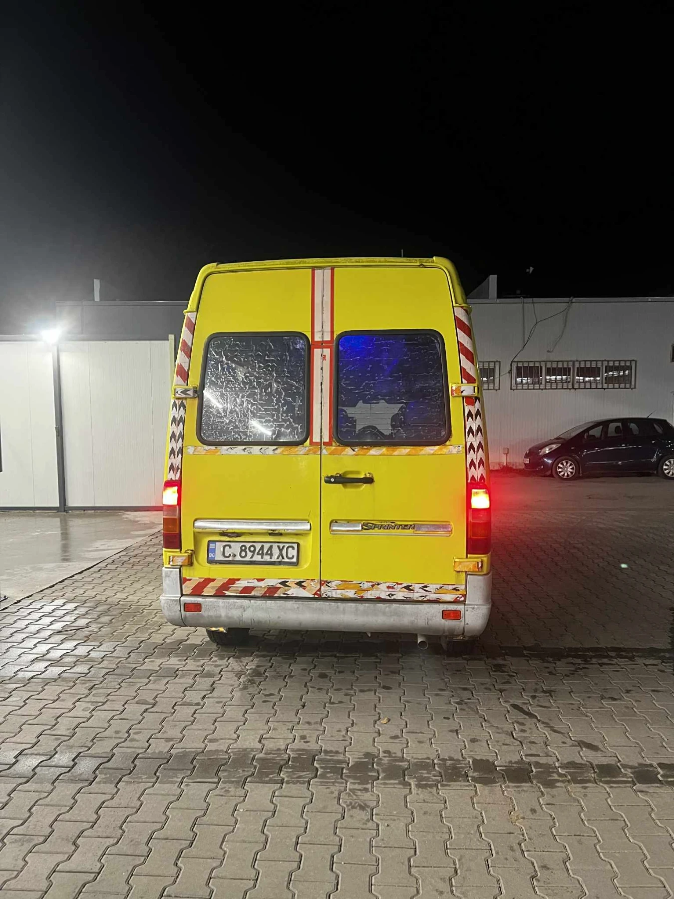 Mercedes-Benz 310, снимка 3 - Бусове и автобуси - 53905793