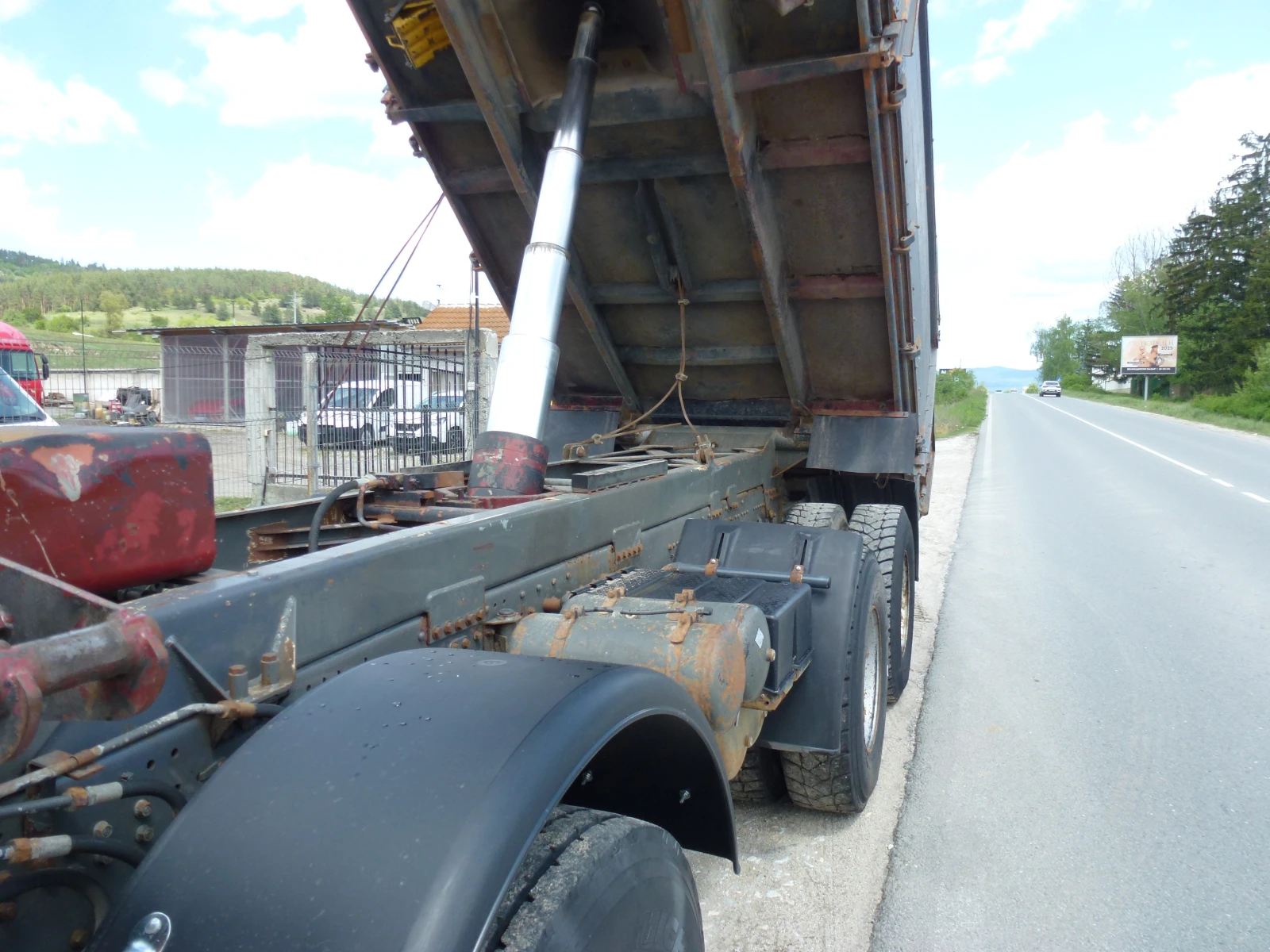 Man 41.403  | Mobile.bg   14