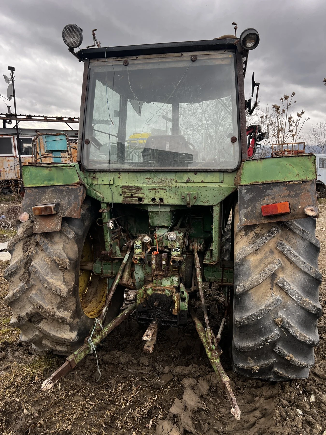 Трактор John Deere  - изображение 2