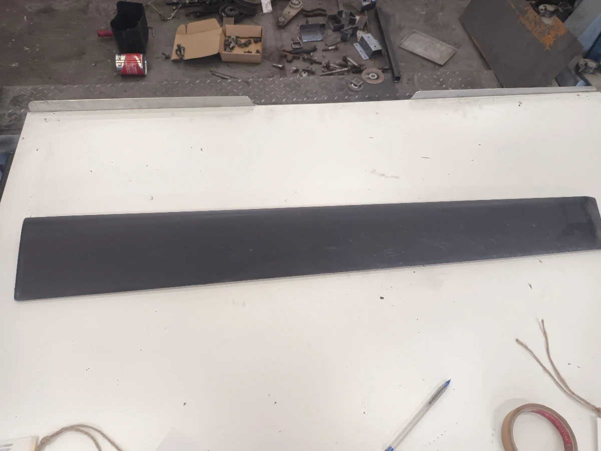 лайсна за (предна дясна врата) Дачия Докер 1.5дци я