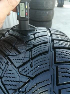 Гуми Зимни 235/55R17, снимка 7