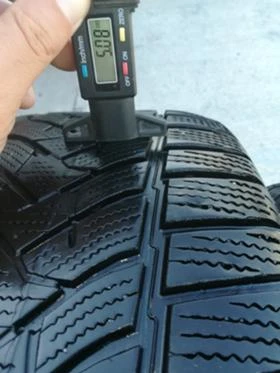 Гуми Зимни 235/55R17, снимка 8