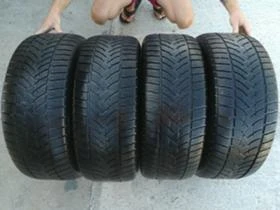 Гуми Зимни 235/55R17, снимка 1