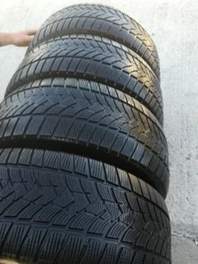 Гуми Зимни 235/55R17, снимка 3