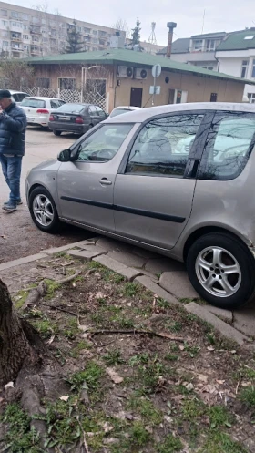 Skoda Roomster 1.2 MPI 12v, снимка 8