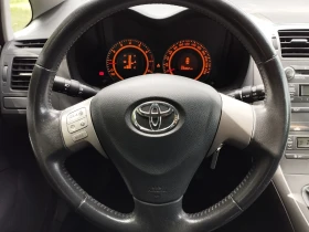 Toyota Auris, снимка 10