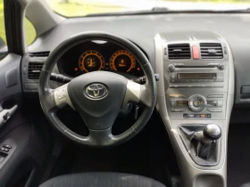 Toyota Auris, снимка 12