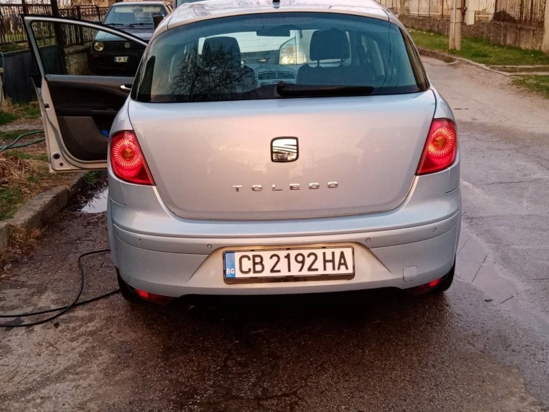 Seat Toledo, снимка 2 - Автомобили и джипове - 47325526