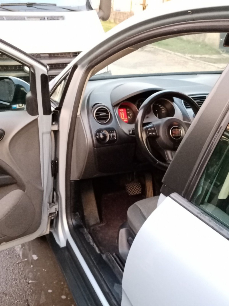 Seat Toledo, снимка 4 - Автомобили и джипове - 45998712