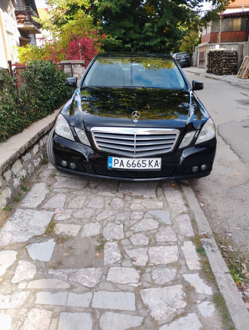 Mercedes-Benz E 200 ЦДИ, снимка 1 - Автомобили и джипове - 47403013