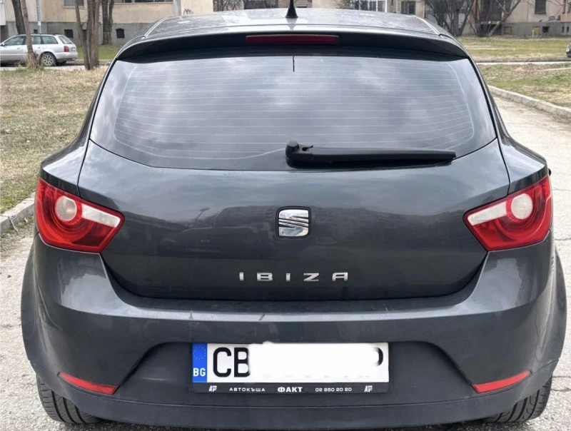 Seat Ibiza, снимка 11 - Автомобили и джипове - 49126040