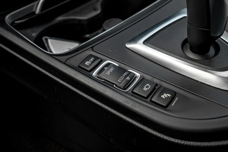 BMW 440 xDrive* NAVI* HEAD UP* HARMAN CARDON* CARFAX* PANO, снимка 16 - Автомобили и джипове - 53124843